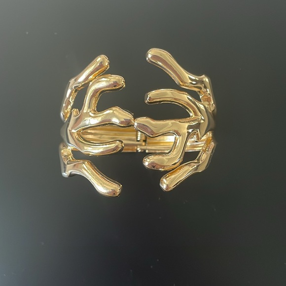 18K Gold Plated Cuff Bracelet- Women - Picture 7 of 7